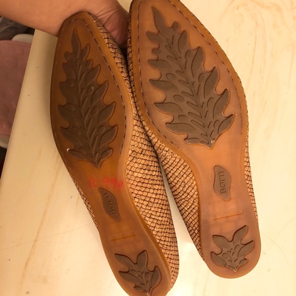 BORN Snakeskin Style Flats 9 - Picture 3 of 5
